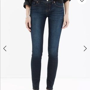 Dark Rinse E259 Skinny Skinny Jeans 